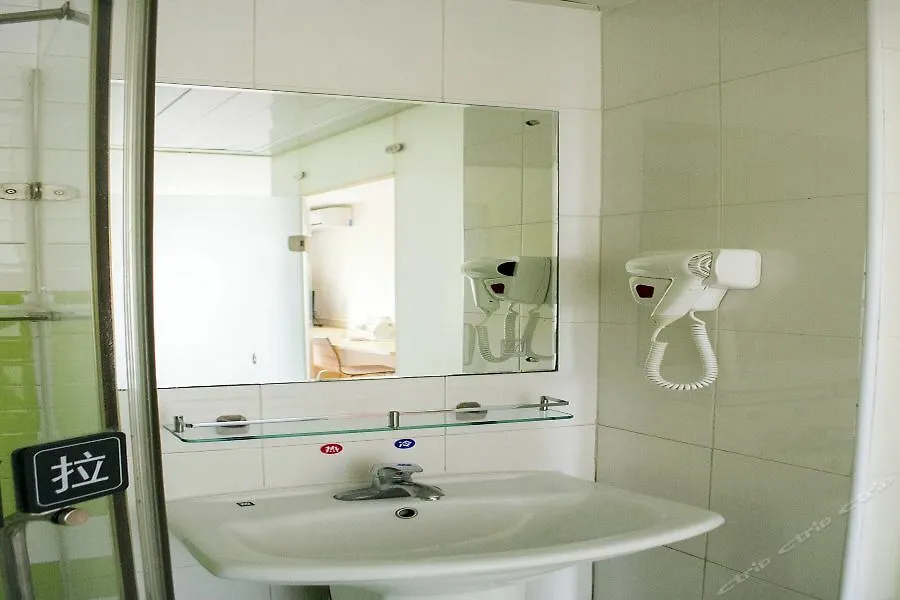 7Days Inn Zhuhai Jida Duty Free Store Hotel